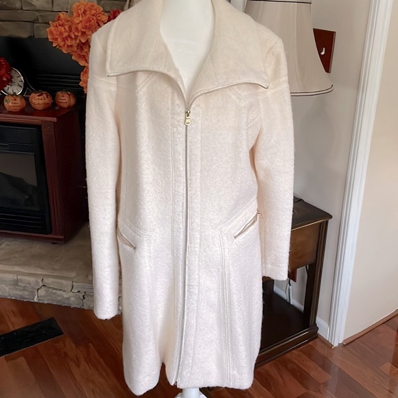Jessica Simpson Coat Size XL Ivory/Winter White Very Good Condition!! - Picture 2 of 14
